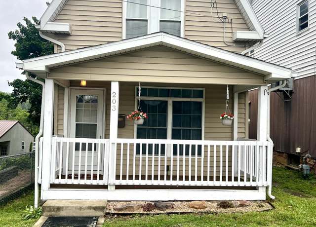 Property at 203 Parrish St, Altoona, PA 16602, 2 beds, 1 bath