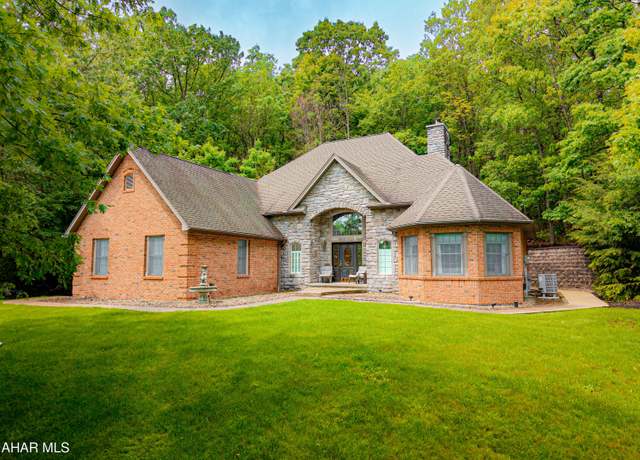Property at 144 Lemic Dr, New Paris, PA 15554, 3 beds, 3 baths