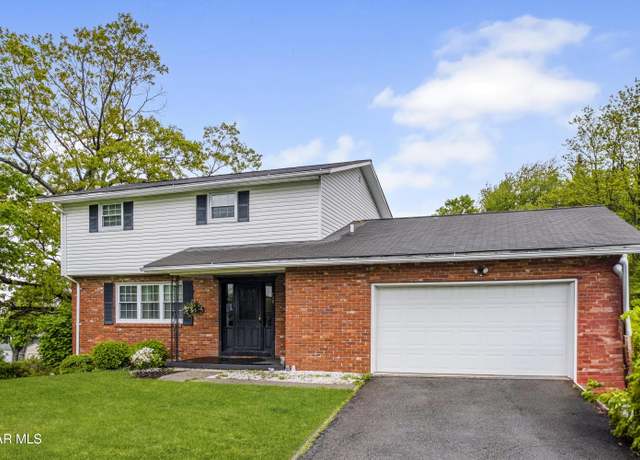 Property at 829 Ashcroft Ave, Cresson, PA 16630, 5 beds, 4 baths
