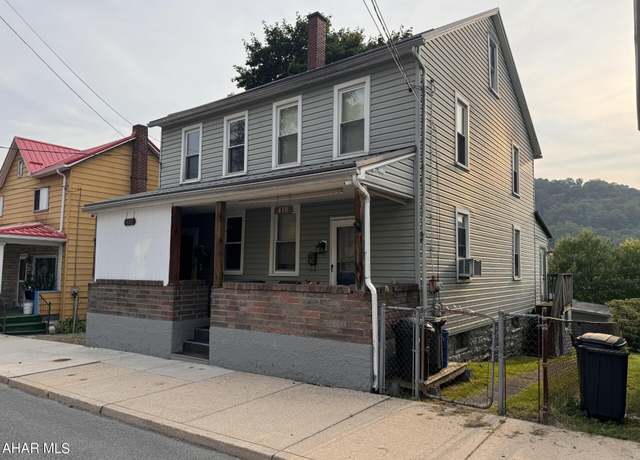 Property at 410-412 Oak St, Johnstown, PA 15902, 2 baths