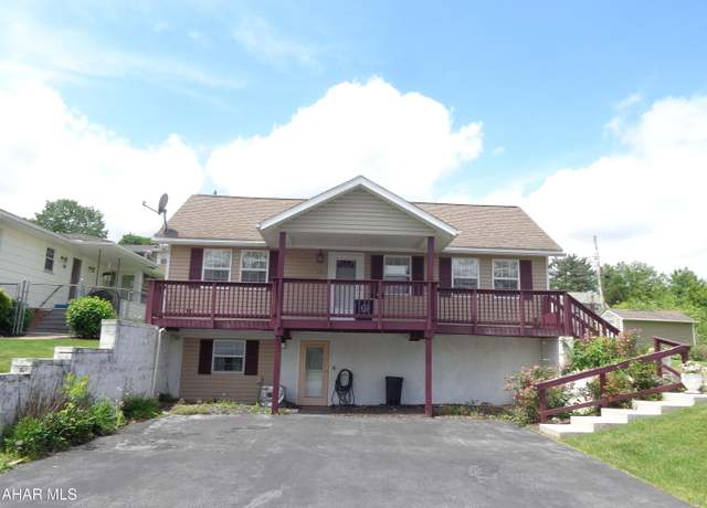 Property at 508 26th Ave, Altoona, PA 16601, 2 beds, 1.5 baths