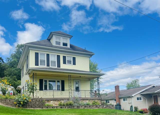 Property at 268 Railroad St, Hollidaysburg, PA 16648, 3 beds, 1.5 baths