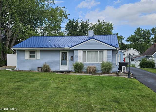 Property at 2802 Elm St, Altoona, PA 16601, 2 beds, 1 bath
