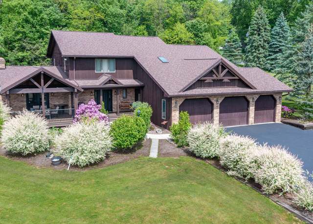 Property at 155 Woodside Dr, Martinsburg, PA 16662, 4 beds, 4 baths
