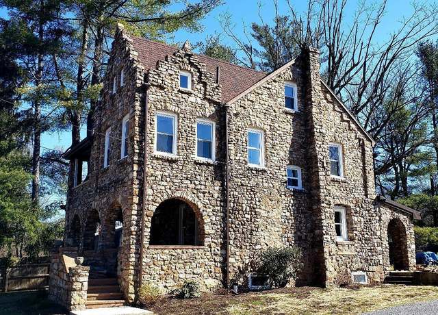Property at 1761 Princeton Rd, Altoona, PA 16602, 4 beds, 1.5 baths