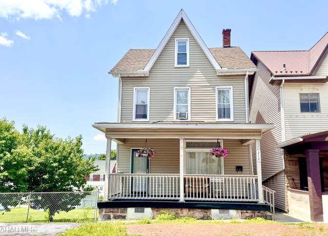 Property at 218 Crawford Ave, Altoona, PA 16602, 3 beds, 1 bath