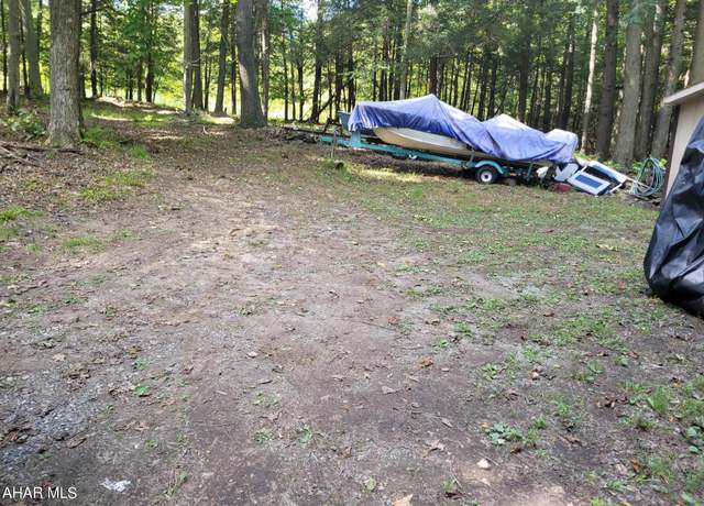 Property at 184 N Crescent Dr, Flinton, PA 16640