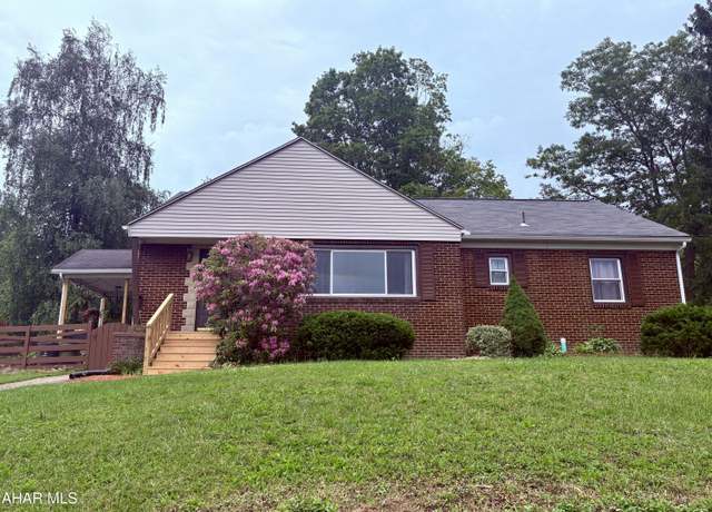 Property at 401 Liberty Ave, Cresson, PA 16630, 3 beds, 2 baths
