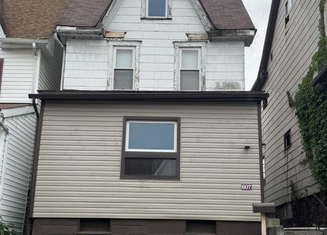 Property at 607 N 8th Ave, Altoona, PA 16601, 2 beds, 1 bath