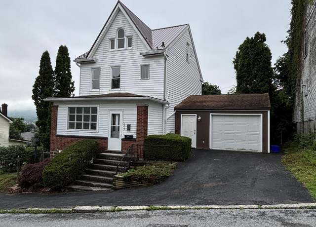 Property at 1413 17th Ave, Altoona, PA 16601, 4 beds, 1.5 baths
