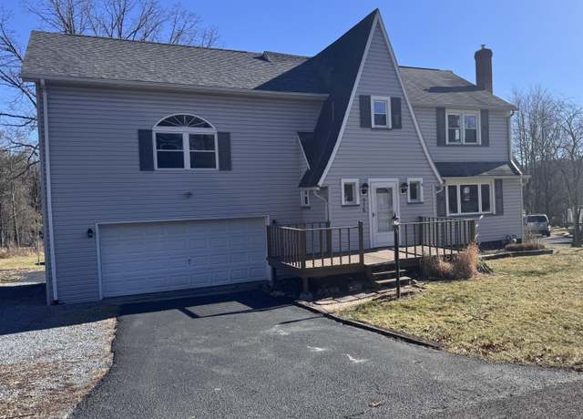 Property at 516 Brush Mountain Rd, Hollidaysburg, PA 16648, 4 beds, 2.5 baths