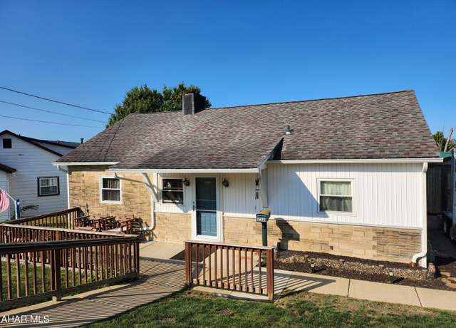 Property at 232 Hereford Ln, Johnstown, PA 15905, 3 beds, 1 bath