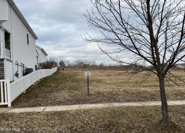 Property at 307 Holliday Hills Dr, Hollidaysburg, PA 16648