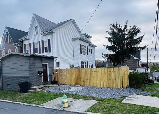 Property at 1929 13th Ave, Altoona, PA 16601, 3 beds, 1.5 baths