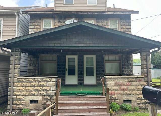 Property at 197-199 Greenwood Rd, Altoona, PA 16602, 3 baths