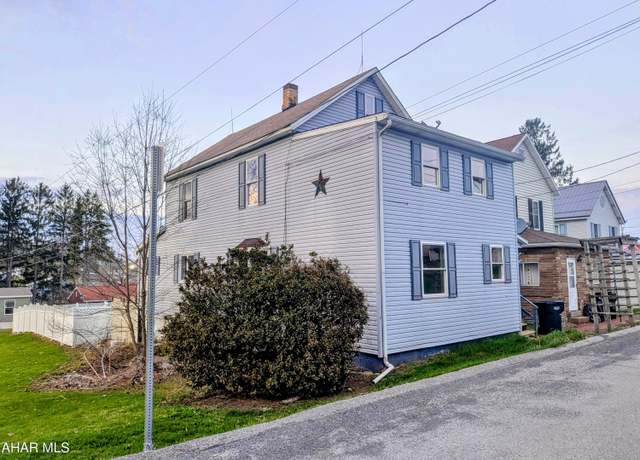 Property at 121 W Campbell St, Carrolltown, PA 15722, 4 beds, 1 bath