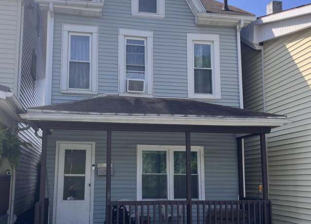 Property at 2017 12th Ave, Altoona, PA 16601, 2 beds, 1 bath