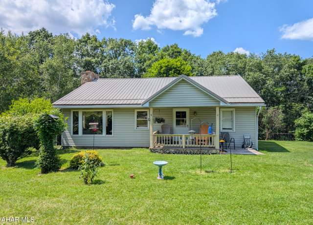 Property at 277 Laurel Ln, Alum Bank, PA 15521, 3 beds, 2 baths
