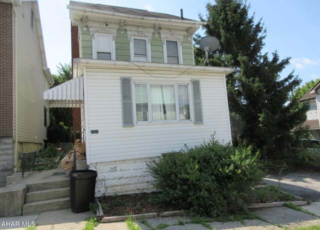 Property at 2221 11th Ave, Altoona, PA 16601, 3 beds, 1 bath