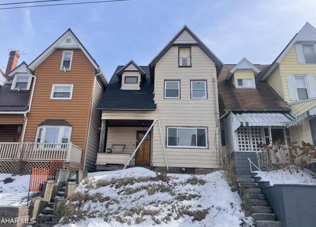 Property at 1529 3rd Ave, Altoona, PA 16602, 3 beds, 1 bath