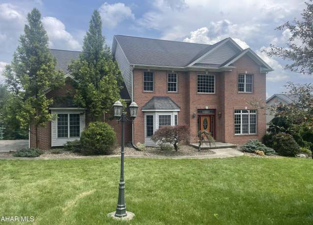 Property at 316 Woodlawn Ter, Hollidaysburg, PA 16648, 3 beds, 3.5 baths