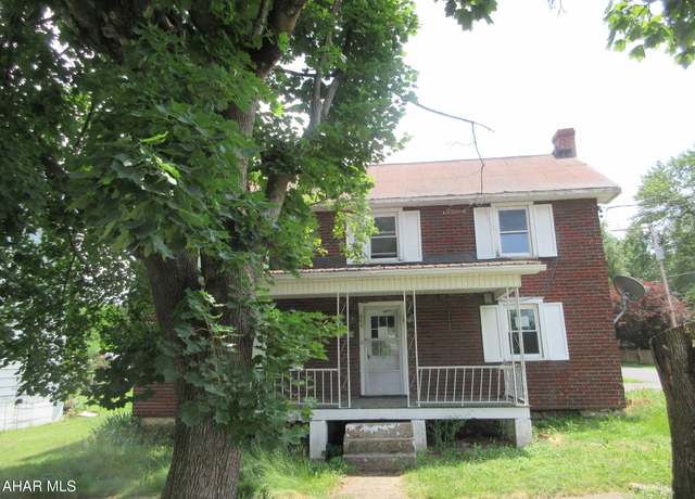 Property at 600 16th St, Saxton, PA 16678, 2 beds, 1 bath