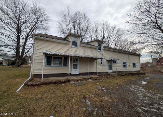 Property at 3292 Piney Creek Rd, Williamsburg, PA 16693, 2 beds, 1 bath