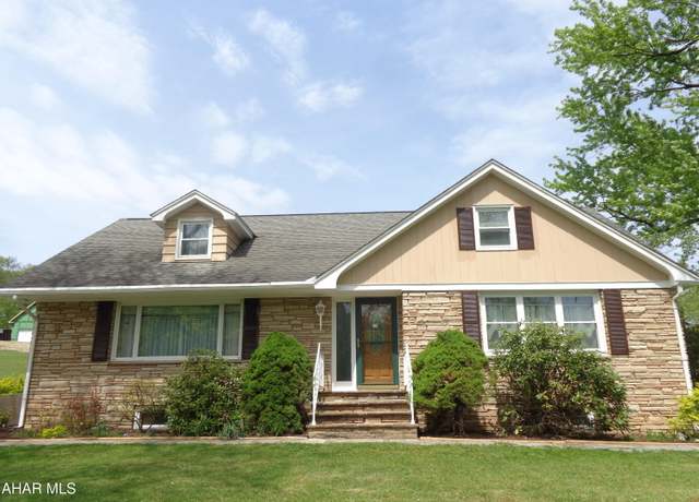 Property at 200 Frankmont Dr, Duncansville, PA 16635, 4 beds, 3 baths