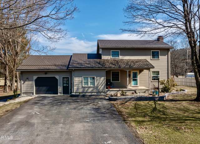 Property at 31 S Park Ln, Duncansville, PA 16635, 4 beds, 1.5 baths