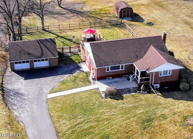 Property at 567 Main St, Osterburg, PA 16667, 3 beds, 1 bath