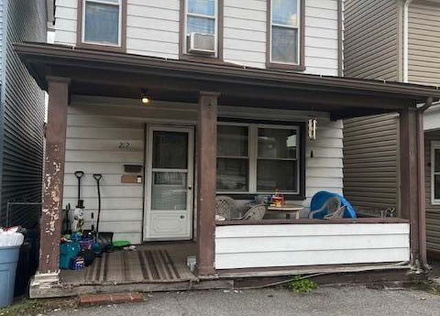 Property at 212 3rd Ave, Altoona, PA 16602, 4 beds, 1.5 baths