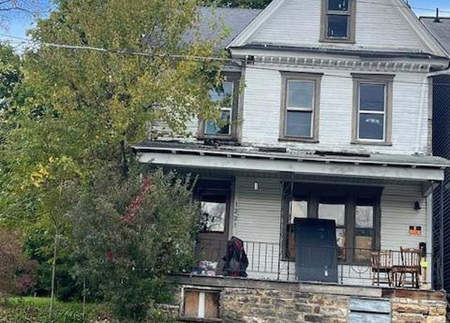 Property at 1221 N 4th Ave, Altoona, PA 16602, 3 beds, 1 bath