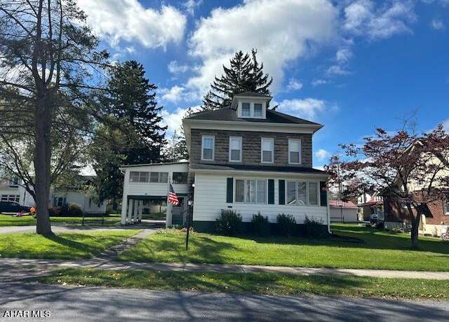 Property at 1201 N Montgomery St, Hollidaysburg, PA 16648, 3 baths