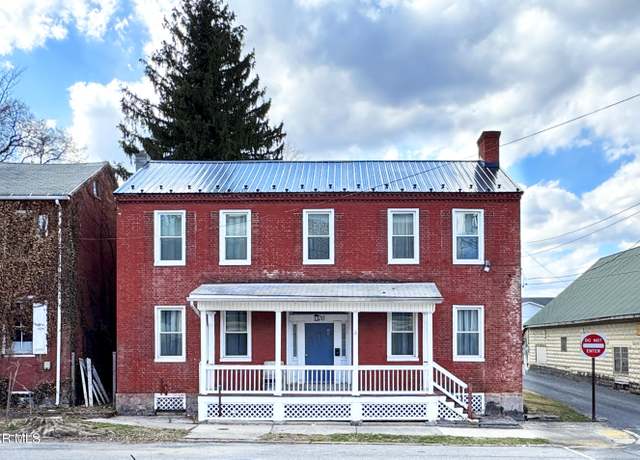 Property at 220 High St, Williamsburg, PA 16693, 4 beds, 1.5 baths