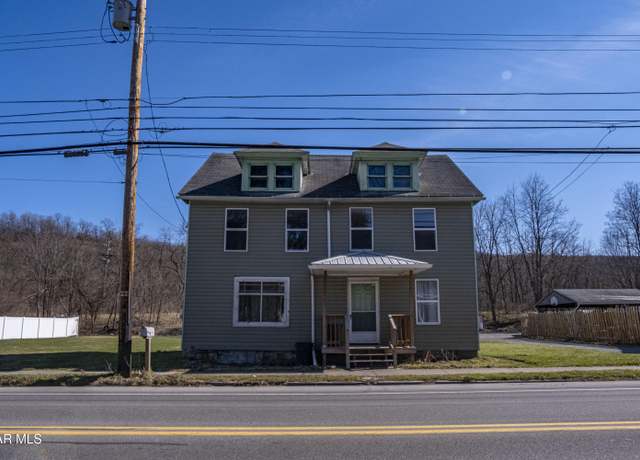 Property at 1109 3rd Ave, Duncansville, PA 16635, 4 beds, 2 baths