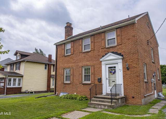 Property at 315 N Logan Blvd, Altoona, PA 16602, 3 beds, 1.5 baths