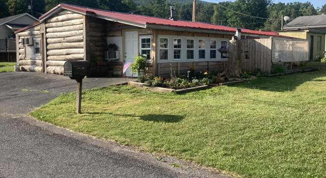 Photo of 631-633 Lehigh Ln, Altoona, PA 16602