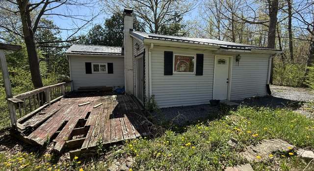 Photo of 229 Celtic Ln, Altoona, PA 16601