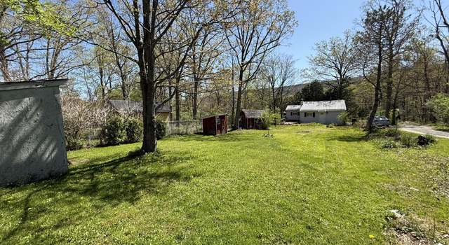 Photo of 229 Celtic Ln, Altoona, PA 16601