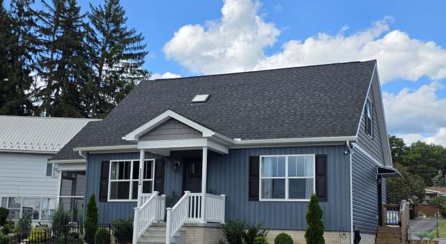 Photo of 2114 Pineview Dr, Hollidaysburg, PA 16648