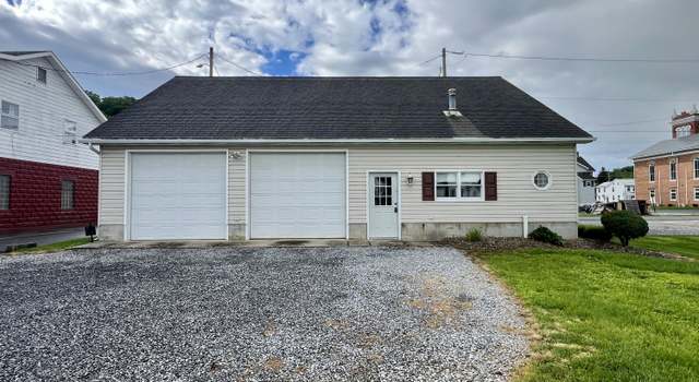 Photo of 123 W South St, Everett, PA 15537