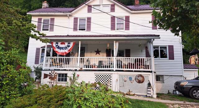Photo of 156 Oak St, Claysburg, PA 16625