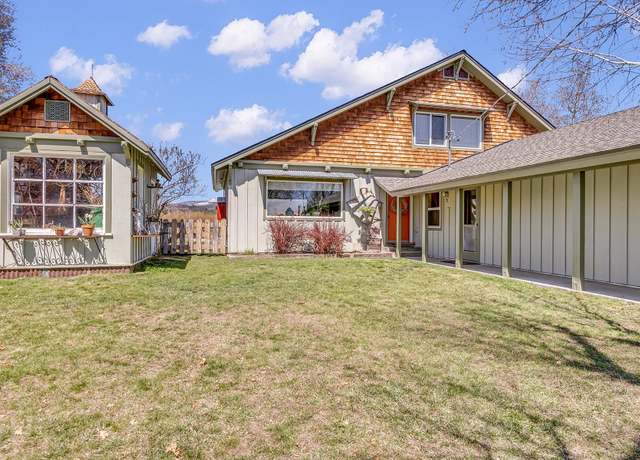 Property at 200 Lassen St, Chester, CA 96020, 2 beds, 2.5 baths