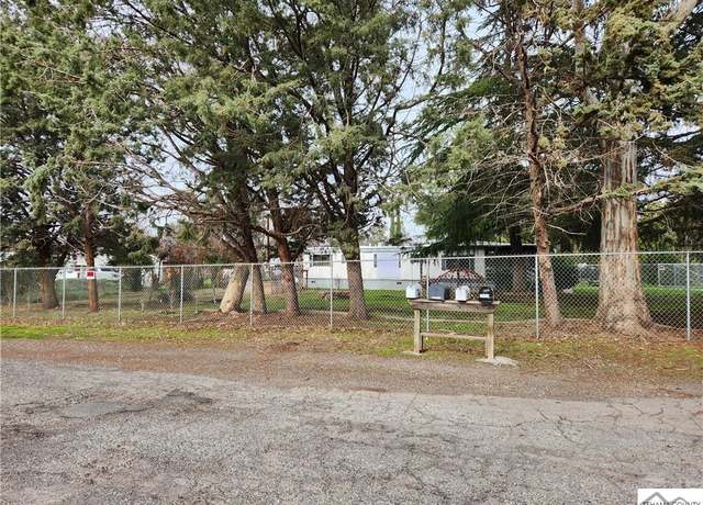 Property at 25350 S Center St, Los Molinos, CA 96055, 3 beds, 2 baths