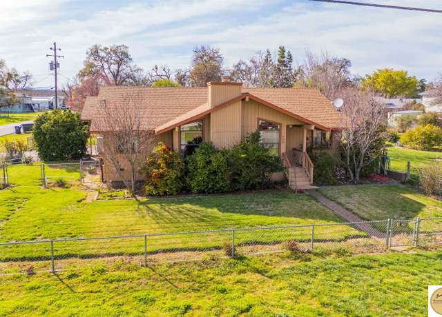 Property at 580 3rd St, Tehama, CA 96090, 2 beds, 2 baths