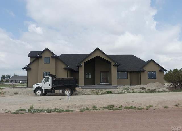 Property at 847 S Charlo Dr, Pueblo West, CO 81007, 5 beds, 3 baths