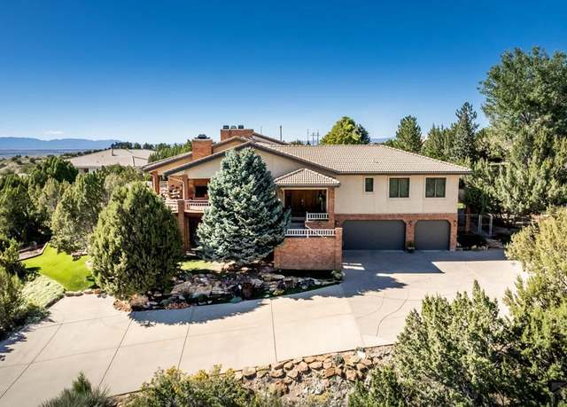 Property at 117 E Saddlewood Dr, Pueblo West, CO 81007, 4 beds, 5 baths