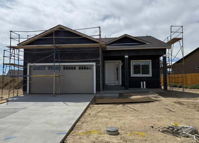 Property at 2314 Starboard Ln, Pueblo, CO 81008, 5 beds, 3 baths