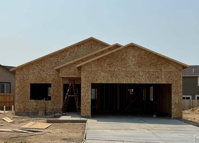 Property at 6220 Sawyer Ridge Dr, Pueblo, CO 81008, 3 beds, 3 baths