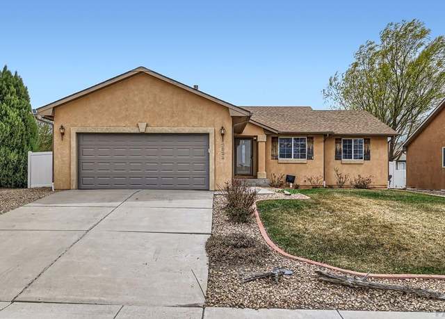 Property at 2322 Inspiration Ln, Pueblo, CO 81008, 3 beds, 2 baths